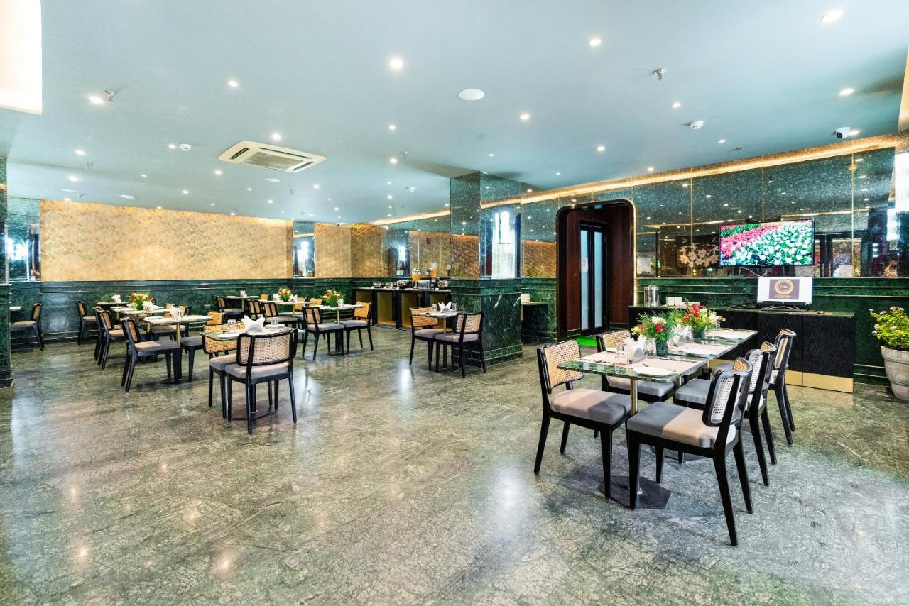 Foxoso Hotel, Delhi Airport New Delhi Exteriör bild