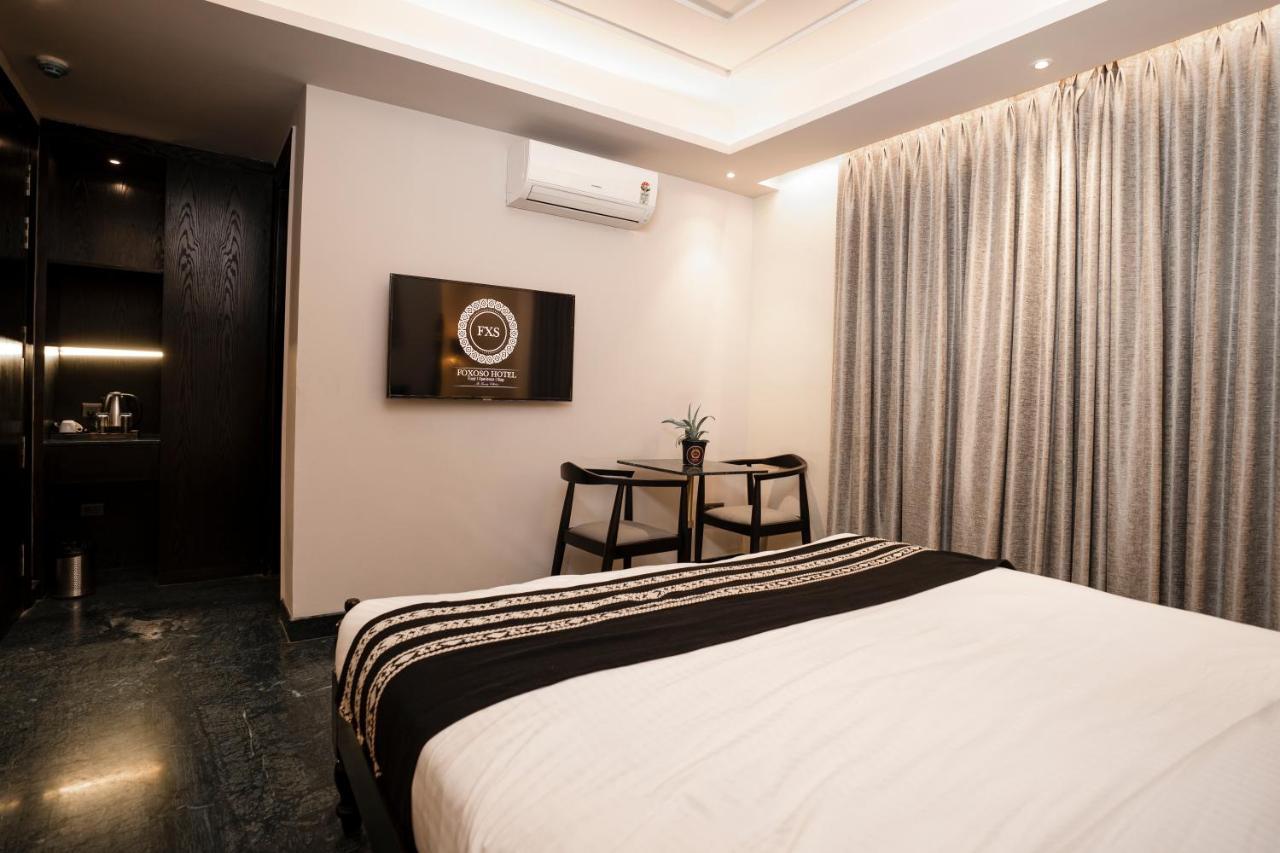Foxoso Hotel, Delhi Airport New Delhi Exteriör bild